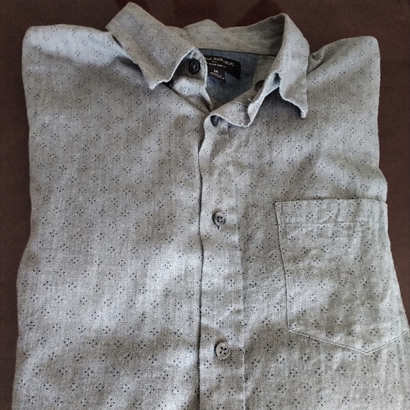 Banana Republic Medium Gray Patterned Button Up - Picture 1 of 5